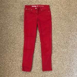Levi’s red skinny jeans